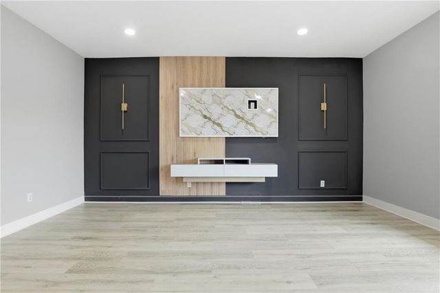 36 S 14th Street, Kansas City, KS 66102