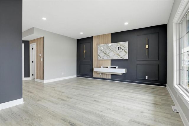 36 S 14th Street, Kansas City, KS 66102