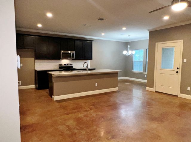 1312 W Jefferson Street 3, Waxahachie, TX 75165