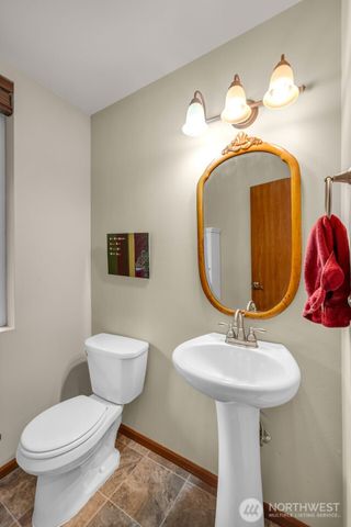160 6th Avenue SE, Issaquah, WA 98027