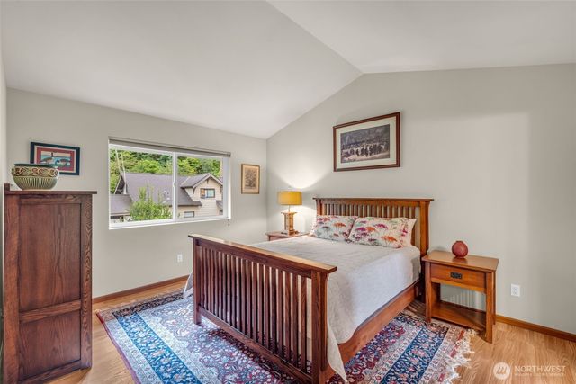 160 6th Avenue SE, Issaquah, WA 98027