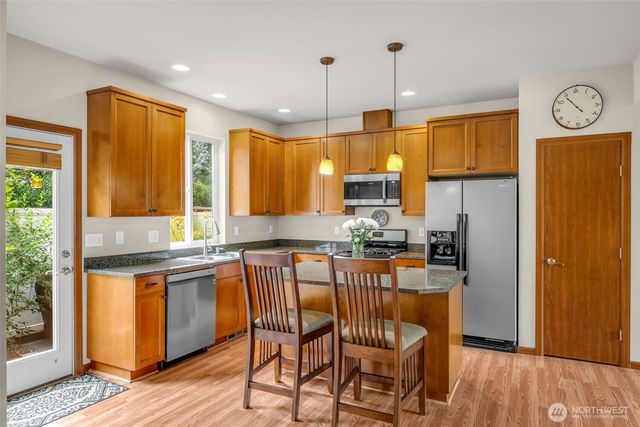 160 6th Avenue SE, Issaquah, WA 98027