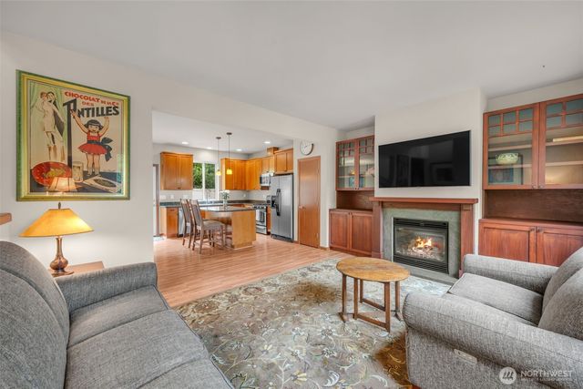 160 6th Avenue SE, Issaquah, WA 98027