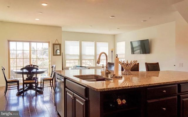 49 LOCKS FARM LN, Downingtown, PA 19335