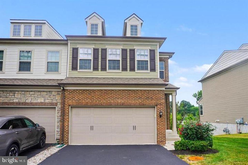 49 LOCKS FARM LN, Downingtown, PA 19335