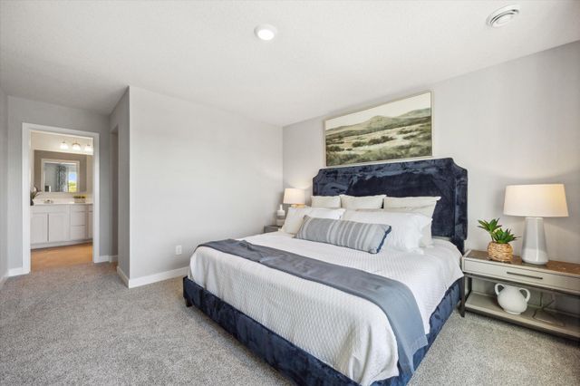 1034 Goldenrod Trail, Waconia, MN 55387