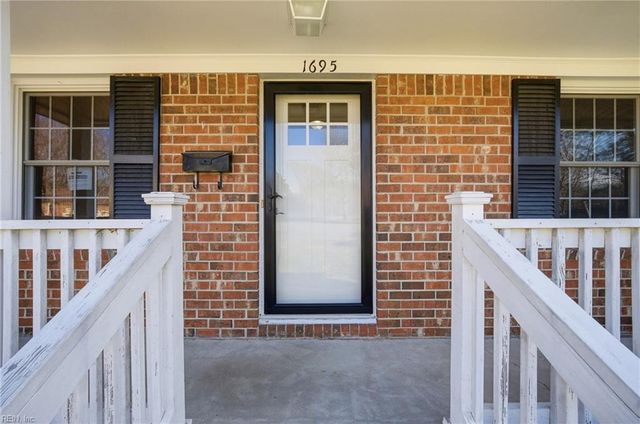 1695 Meredith RD, Virginia Beach, VA 23455