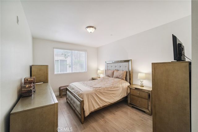 13951 Sherman Way 204, Van Nuys, CA 91405