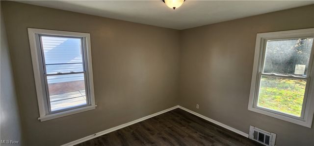 9516 Alexander Road, Garfield Heights, OH 44125