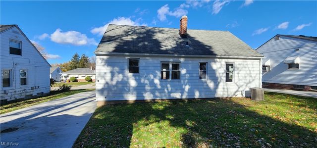 9516 Alexander Road, Garfield Heights, OH 44125