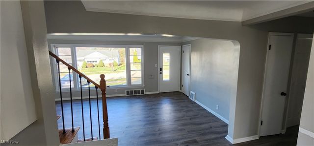 9516 Alexander Road, Garfield Heights, OH 44125