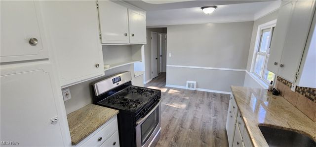 9516 Alexander Road, Garfield Heights, OH 44125