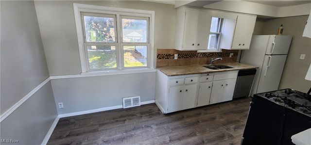 9516 Alexander Road, Garfield Heights, OH 44125