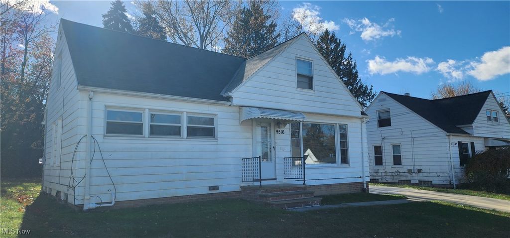 9516 Alexander Road, Garfield Heights, OH 44125