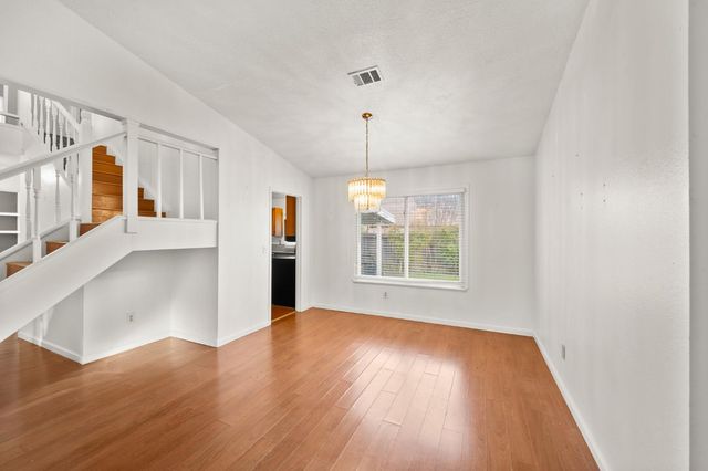 7765 Twain Ct, Sacramento, CA 95828