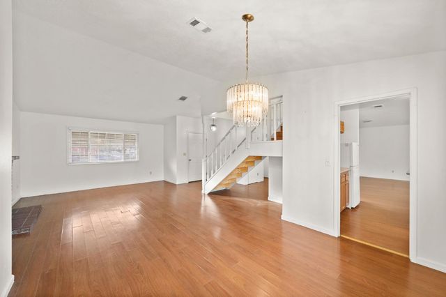 7765 Twain Ct, Sacramento, CA 95828