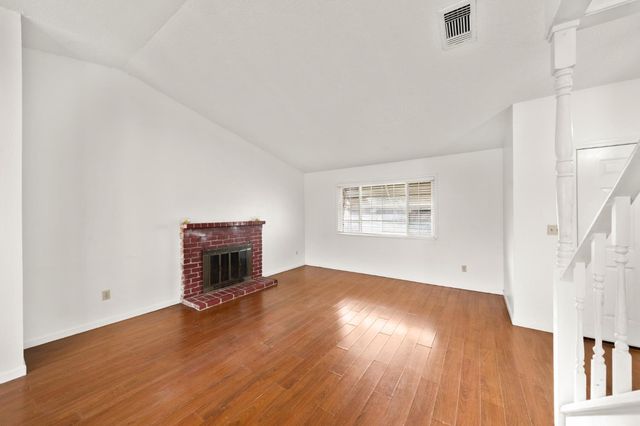 7765 Twain Ct, Sacramento, CA 95828