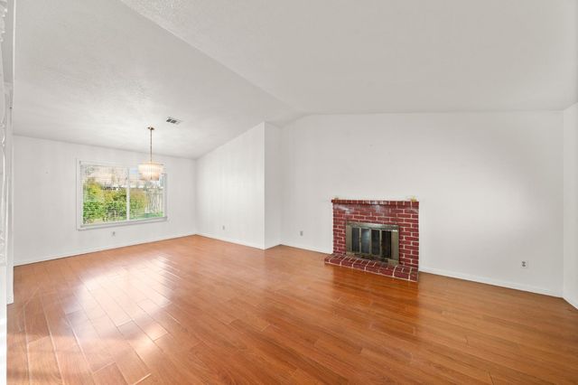 7765 Twain Ct, Sacramento, CA 95828