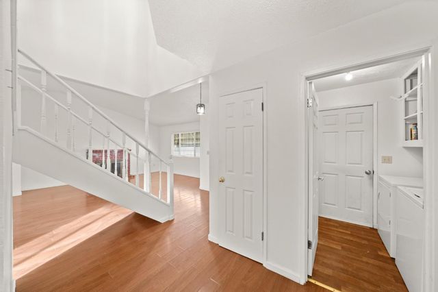 7765 Twain Ct, Sacramento, CA 95828