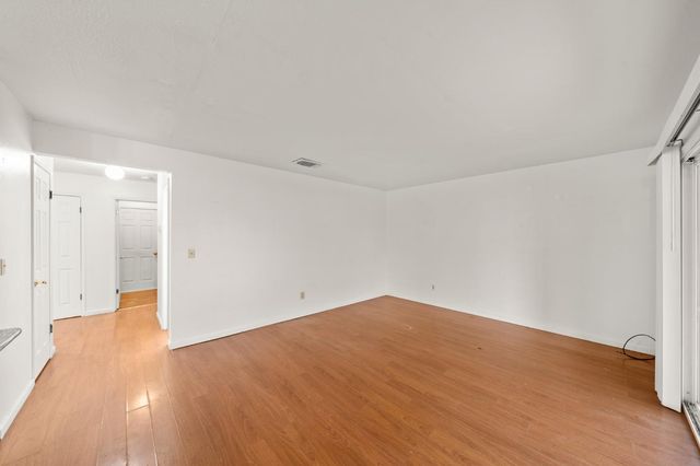 7765 Twain Ct, Sacramento, CA 95828