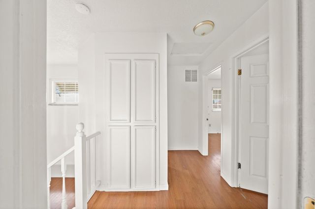 7765 Twain Ct, Sacramento, CA 95828