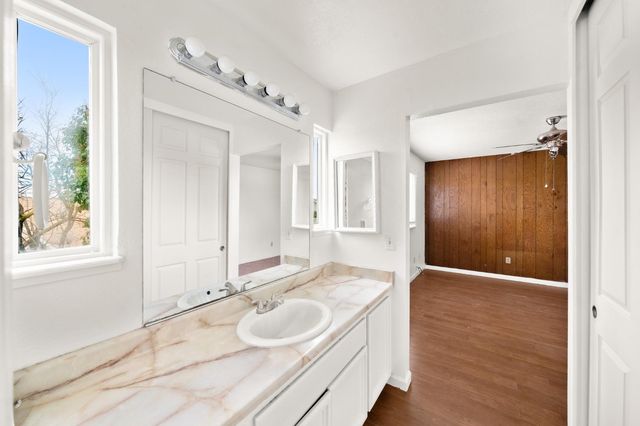 7765 Twain Ct, Sacramento, CA 95828