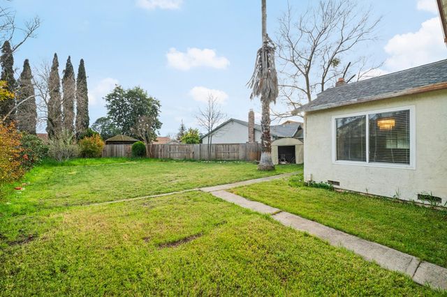 7765 Twain Ct, Sacramento, CA 95828