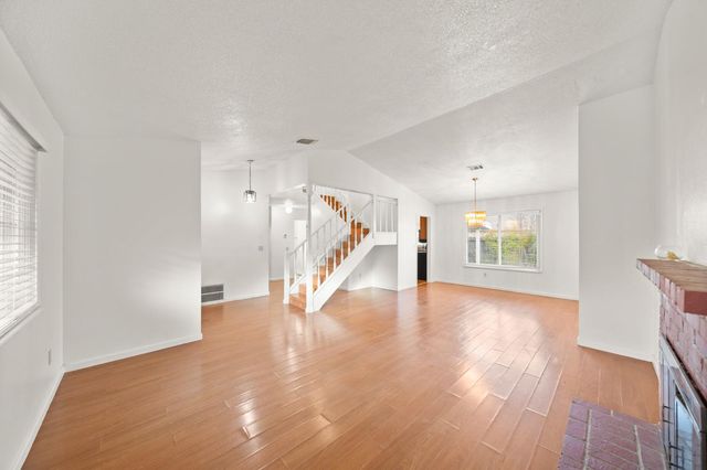 7765 Twain Ct, Sacramento, CA 95828