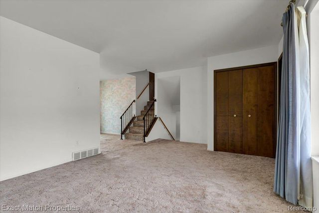 7186 Snow Apple Drive, Independence Charter Township, MI 48346
