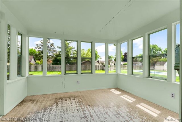 7186 Snow Apple Drive, Independence Charter Township, MI 48346