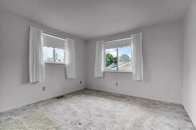7186 Snow Apple Drive, Independence Charter Township, MI 48346