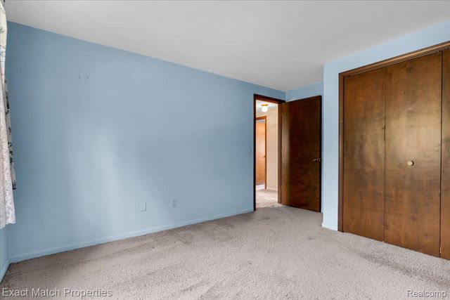 7186 Snow Apple Drive, Independence Charter Township, MI 48346