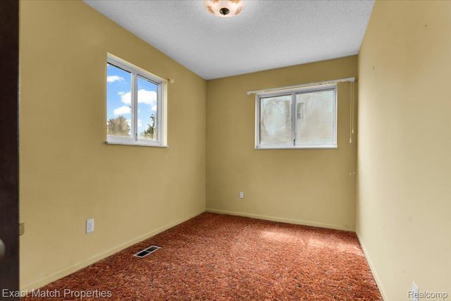 7186 Snow Apple Drive, Independence Charter Township, MI 48346
