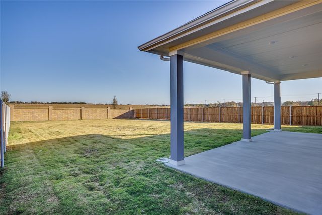 329 Fallbrook Drive, Aledo, TX 76008