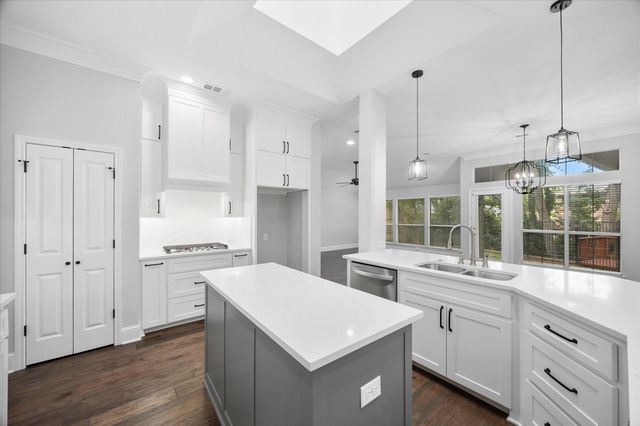107 Defender Court, Rockwall, TX 75032