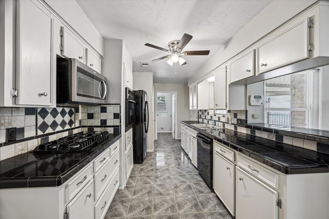 10314 Sagerock Drive, Houston, TX 77089