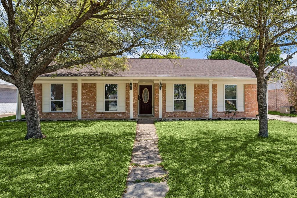 10314 Sagerock Drive, Houston, TX 77089
