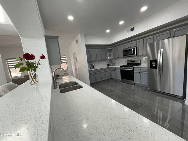 3624 Tierra Calida Drive, El Paso, TX 79938