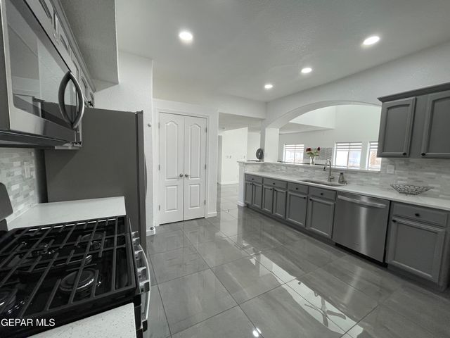 3624 Tierra Calida Drive, El Paso, TX 79938