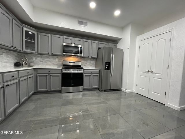 3624 Tierra Calida Drive, El Paso, TX 79938