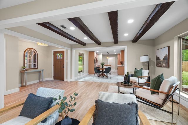 532 Holder Drive, Hurst, TX 76053