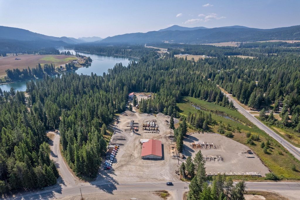 116 Sullivan Lake Rd, Ione, WA 99139