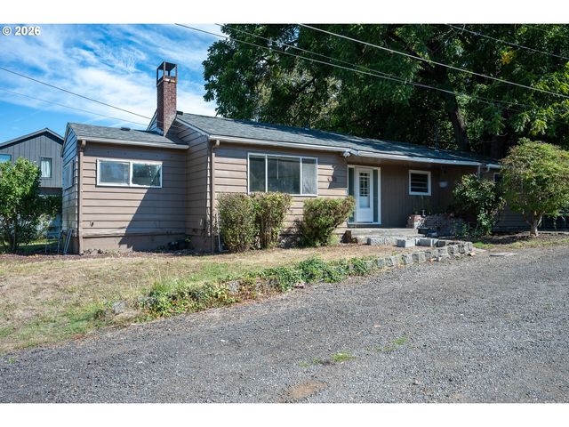 13983 TAYLOR Ln, Oregon City, OR 97045