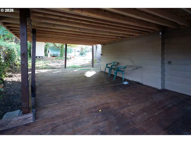 13983 TAYLOR Ln, Oregon City, OR 97045