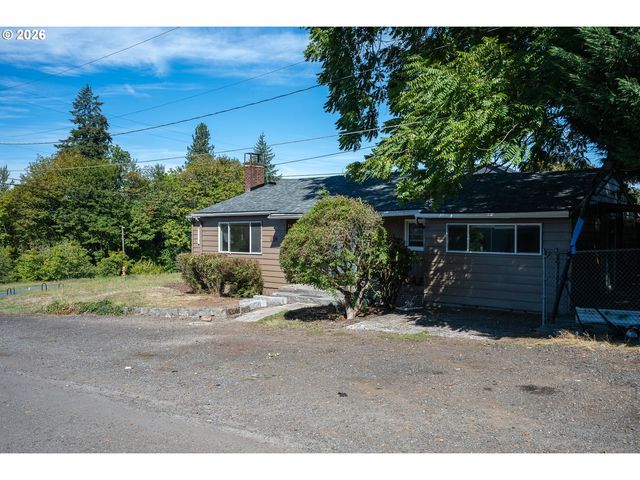13983 TAYLOR Ln, Oregon City, OR 97045