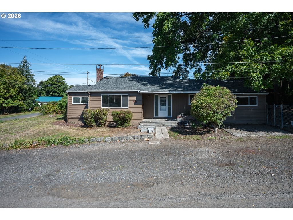 13983 TAYLOR Ln, Oregon City, OR 97045