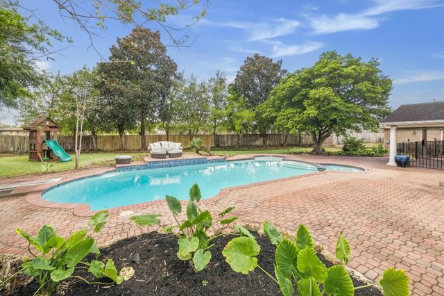 2526 Stephens Grant Drive, Sugar Land, TX 77479