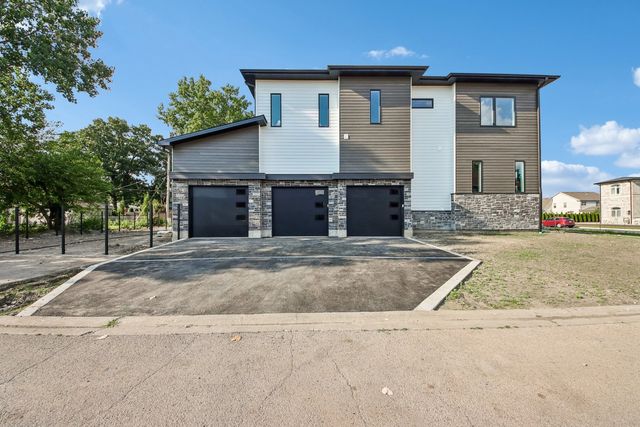 128 Pine Lane, Wood Dale, IL 60191