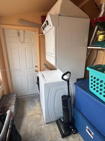 5923 Fillmore Street, Hollywood, FL 33021