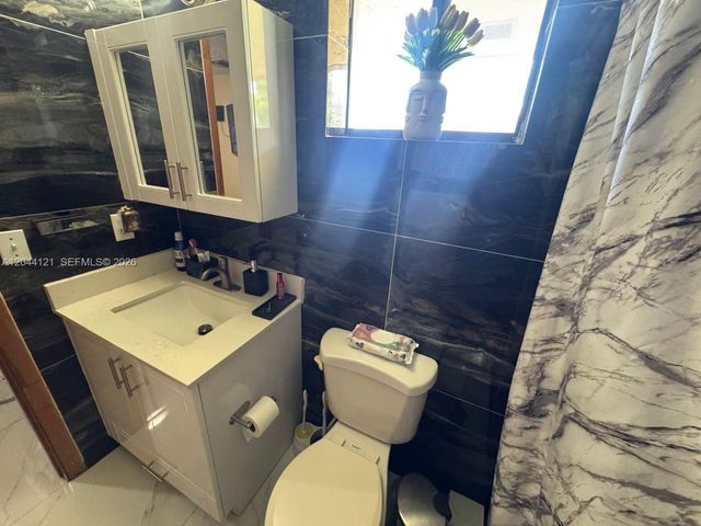 5923 Fillmore Street, Hollywood, FL 33021